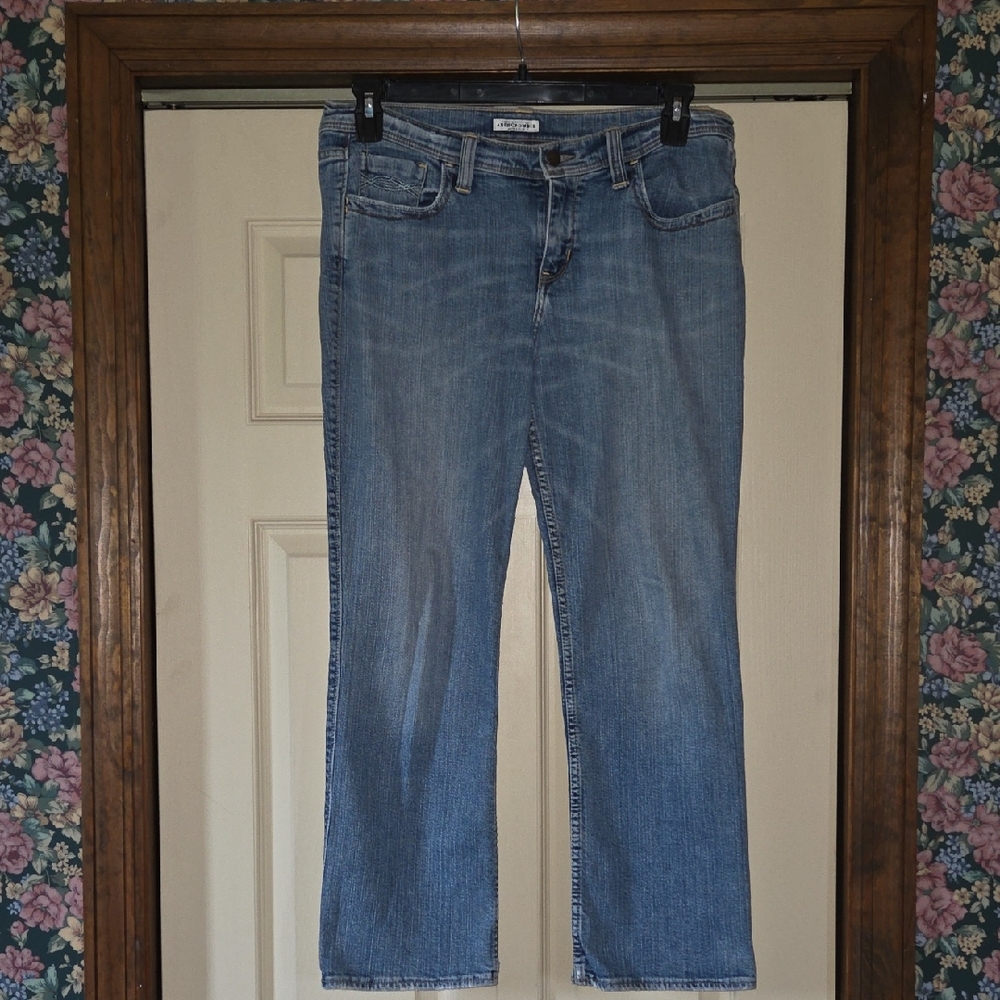 Abercrombie & Fitch  Straight Leg Jeans